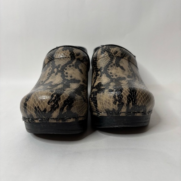 Dansko Snake Skin Print Clogs size 36 - Picture 2 of 12